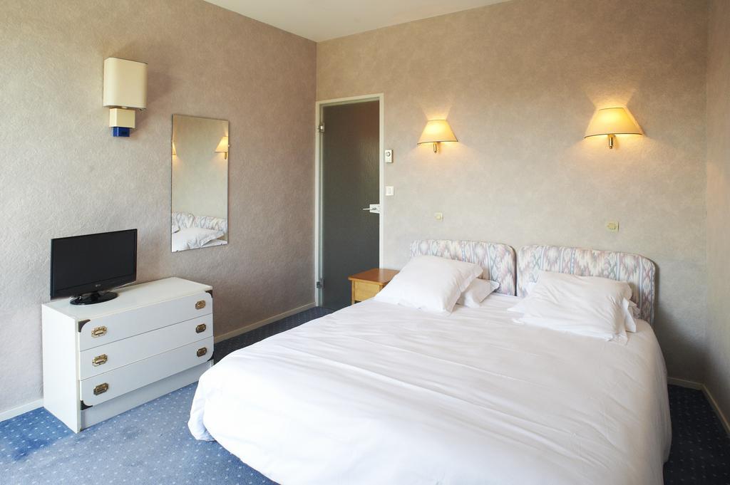Hotel Les Ondines Les Hauts-d'Anjou Habitación foto
